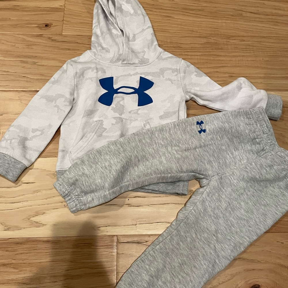 Under Armour Kids Camo Hoodie and Gray Joggers Set